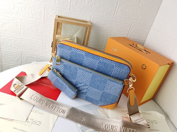 ルイヴィトンバッグ背面デザイン